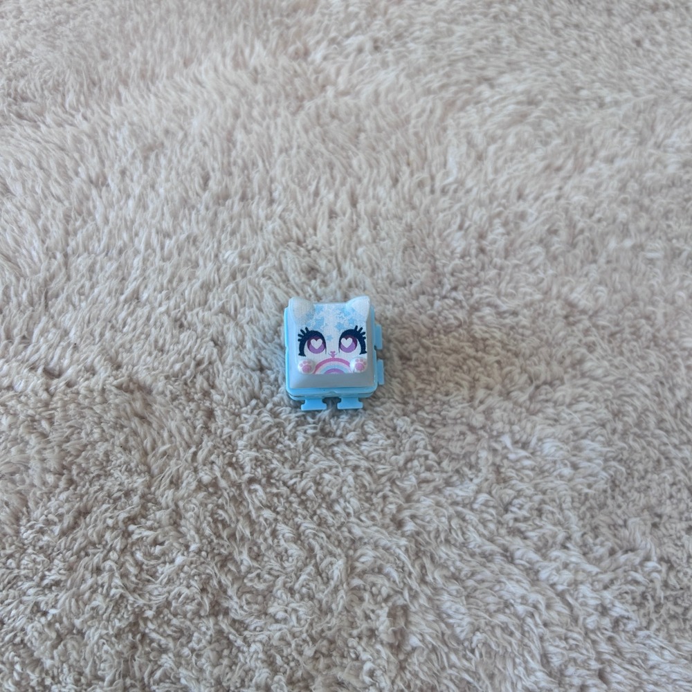 Goliath Clickeez @dreamyy Series 1 Kawaii Dreams KeycapCollectible Fidget Toy
